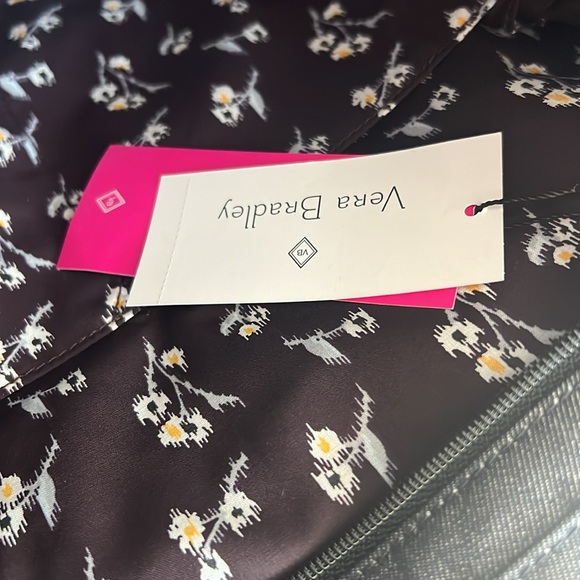 BEAUTIFUL QUILTED PATTERN VERA BRADLEY LARGE ZIPPERED TOTE - Picture 4 of 12